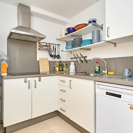 דירה Penthouse By The